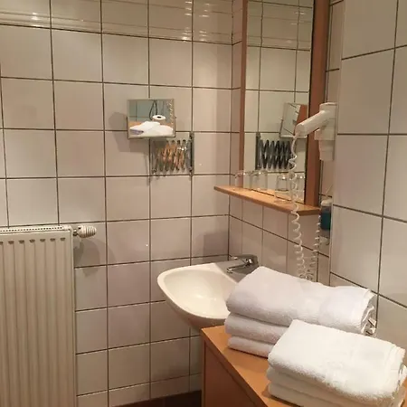 Haus Salzburgblick 住宿加早餐酒店 3*