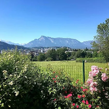Haus Salzburgblick 3*