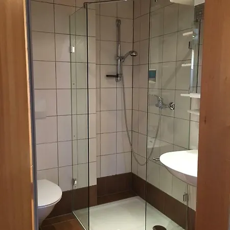 Haus Salzburgblick Bed and breakfast