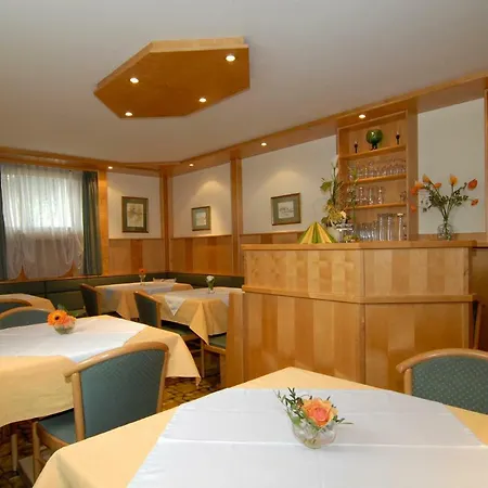 Bed and Breakfast Haus Salzburgblick 3*