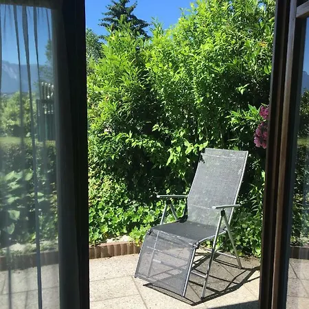 Haus Salzburgblick Bed and Breakfast 3*