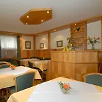 Bed and Breakfast Haus Salzburgblick 3*