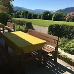 Bed and Breakfast Haus Salzburgblick 3*